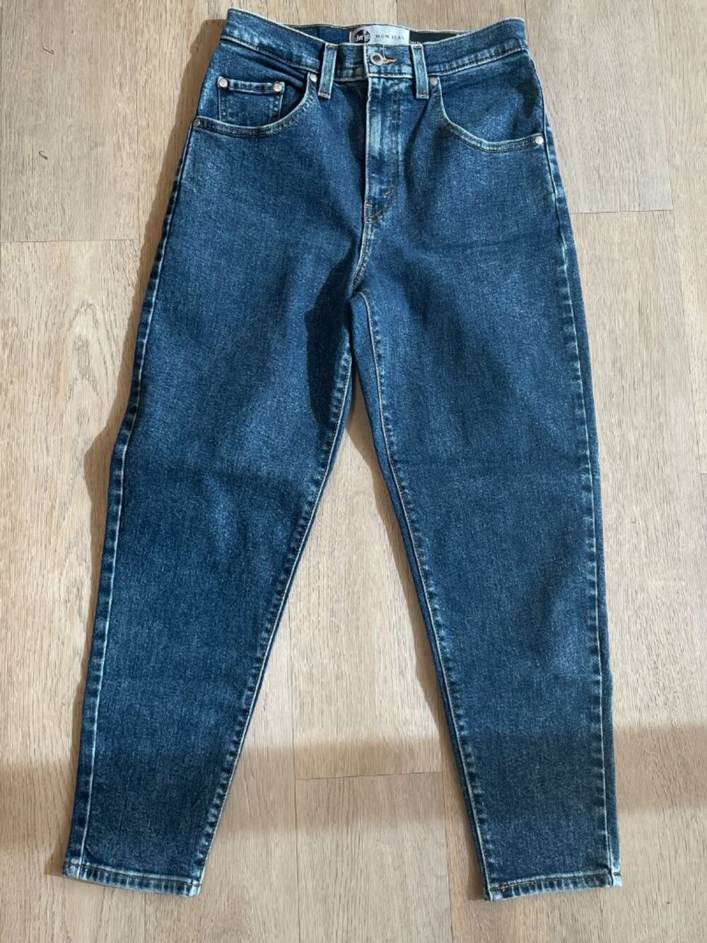 Levi's Silver Label Mom Jeans | 27